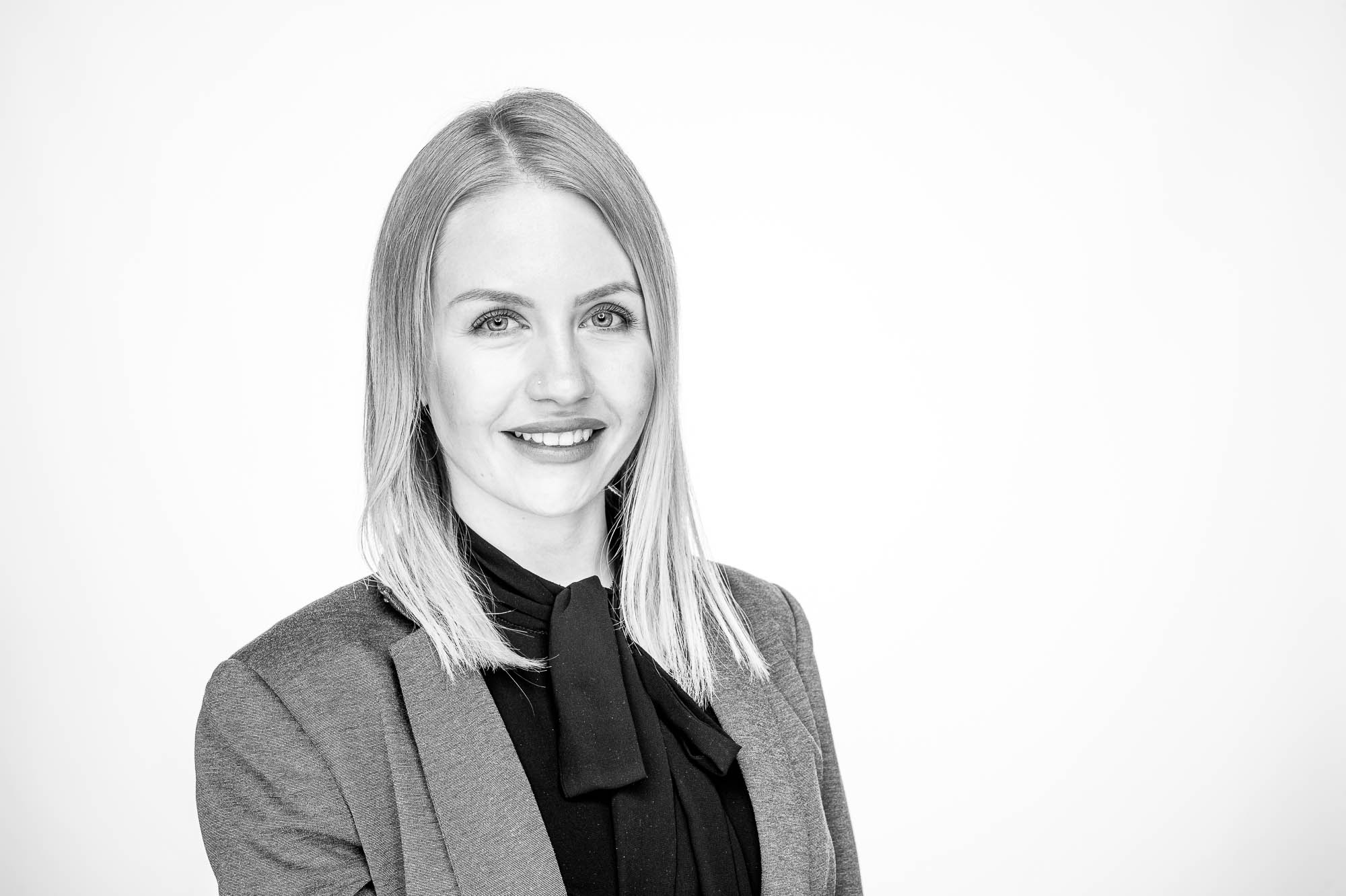 Export x3 Headshot  06423 Dez 01 2019 Headshots 2019  Miro Nicole Nadine